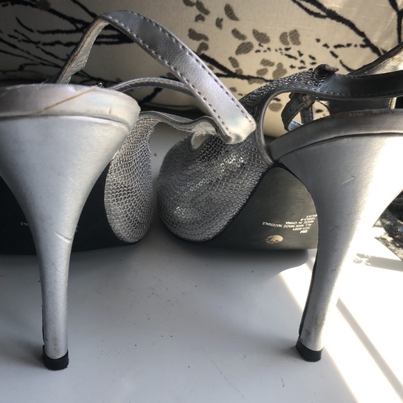 Jacqueline ferrar silver sequined sling back peep toe heels - Picture 5 of 5